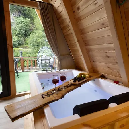 Molaverbungalov Chalet Camlihemsin