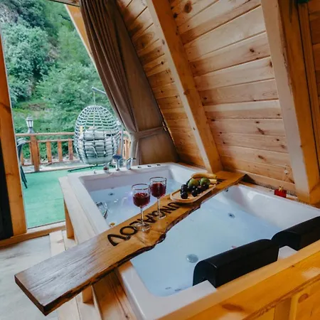 Molaverbungalov * Camlihemsin